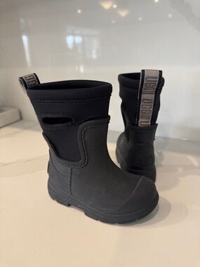 UGG Kids Black Waterproof Pull-On Rain Boots